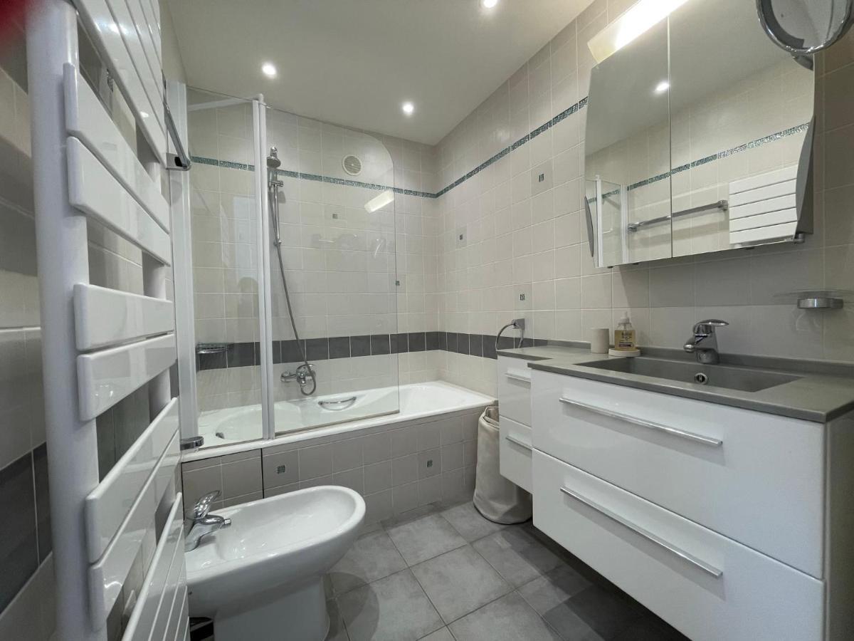 C012-Appartement Confortable Avec Piscine, Tennis Et Grand Parc Cannes Luaran gambar