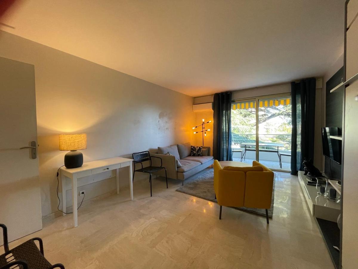 C012-Appartement Confortable Avec Piscine, Tennis Et Grand Parc Cannes Luaran gambar